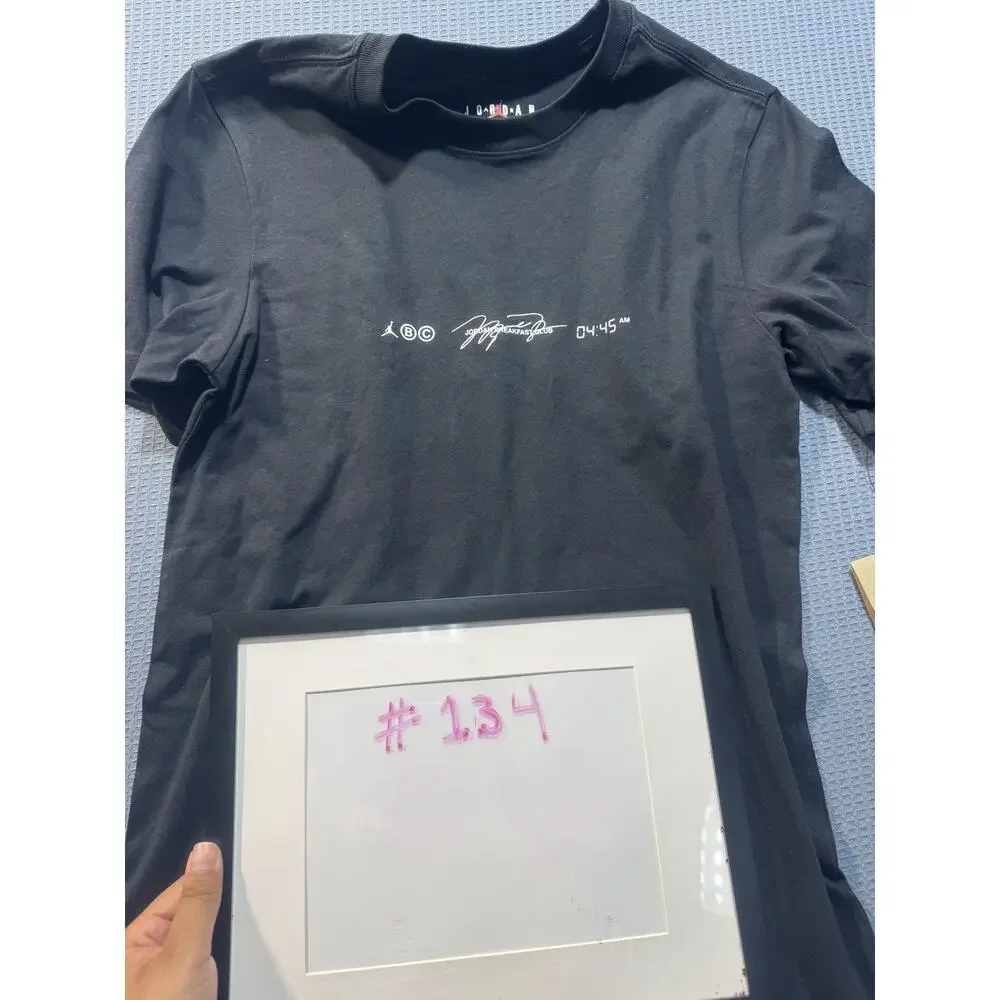 Jordan DRI-FIT Graphic Men Sz XS Gray Brand New‎